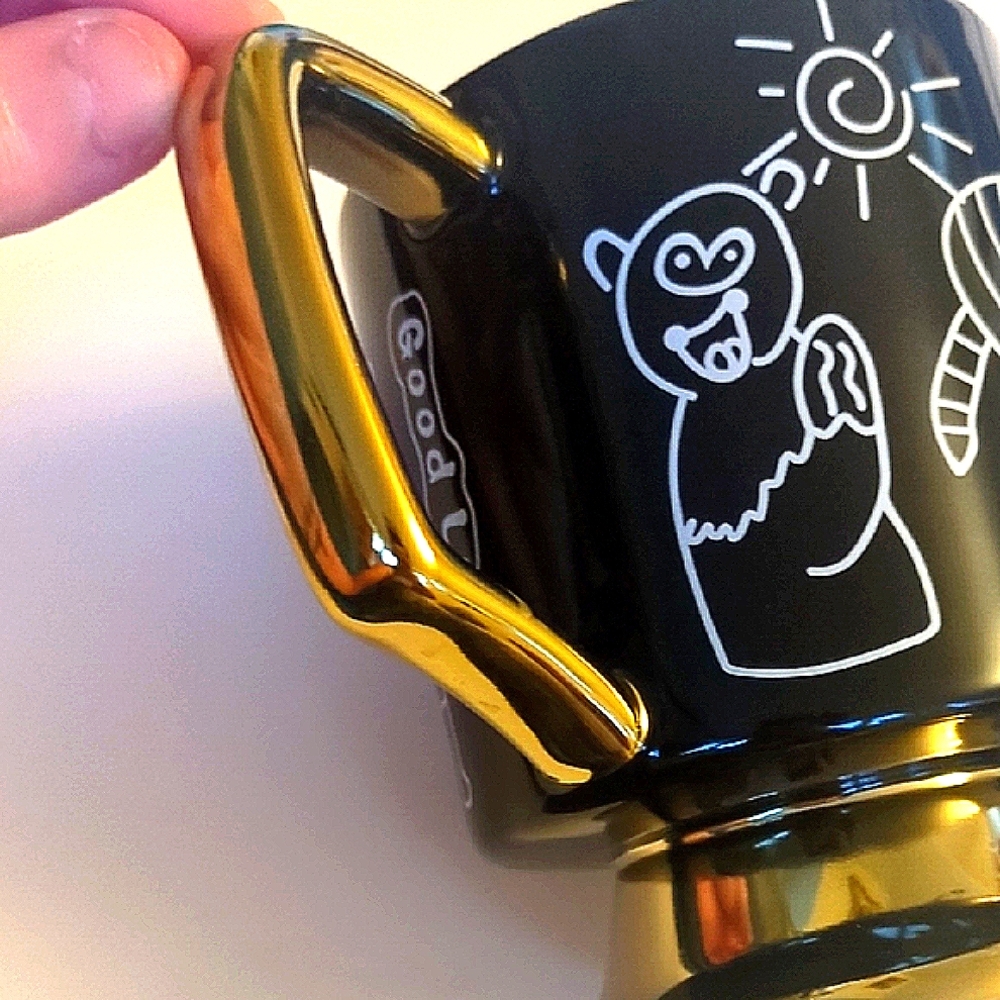 Gold and Black Animal Design Mug - Picture 8 of 10